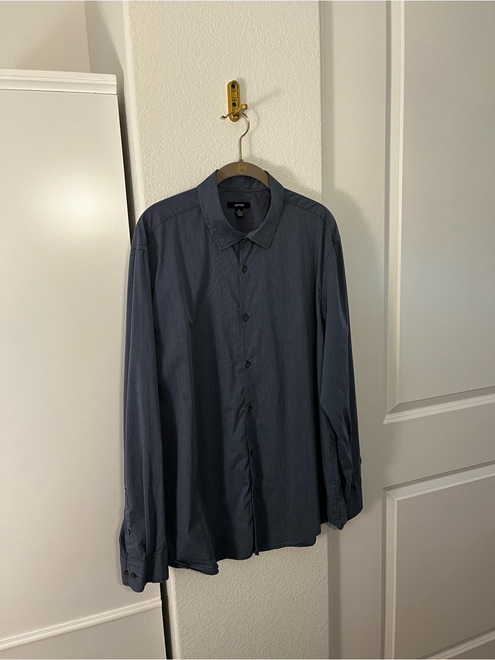 Alfani Men’s Blue Stripe Dress Shirt Size XL Cotton Stretch